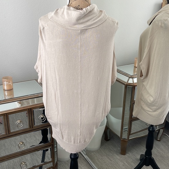 Mid sleeve turtleneck - Picture 6 of 7